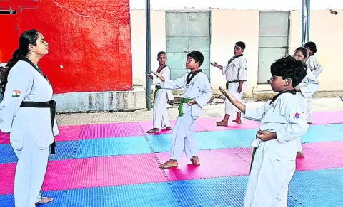 ఉత్సాహంగా కలర్‌ బెల్ట్‌ ప్రమోషన్‌