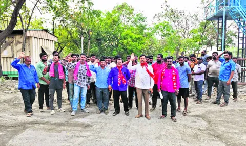 లారీ డ్రైవర్ల సమస్యను పరిష్కరించండి