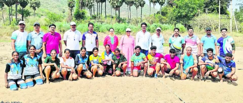 బీచ్‌ కబడ్డీ పోటీలకు జిల్లా జట్లు సిద్ధం