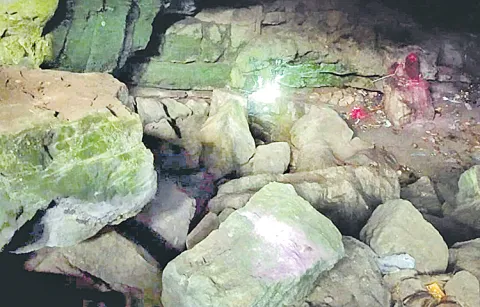 Security forces search in karreguttalu