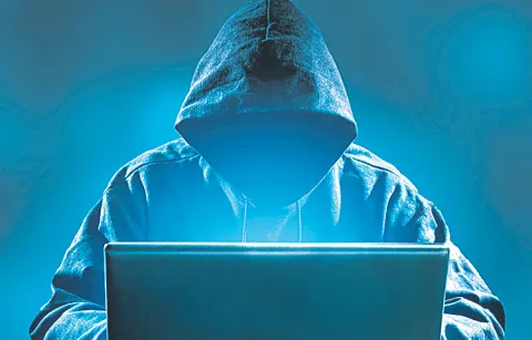 Two more financial frauds in Narasaraopet