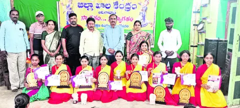నిరంతర సాధనతోనే   కళల్లో ప్రావీణ్యం