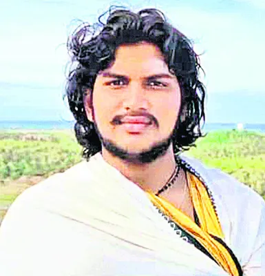 ద్వారకాతిరుమలలో గణేష్‌ శర్మకు శిక్షణ 