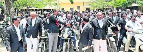 పర్యాటకులపై ఉగ్రదాడికి ఖండన 