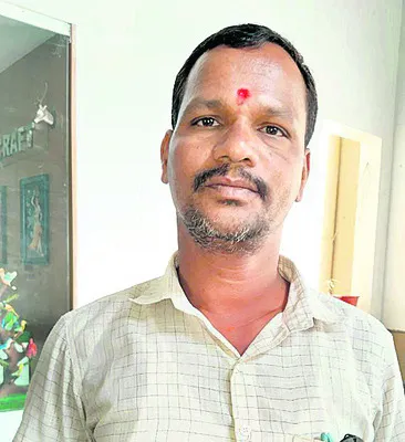 అధికారులు పట్టించుకోవడం లేదు 

