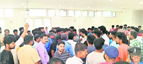 కేయూలో విద్యార్థుల ఆందోళన 