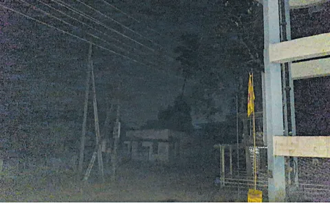 Public Suffering with Power Cuts In Chandrababu TDP Govt