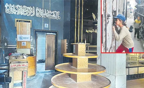 Israel-Hamas war: Bakeries close across Gaza