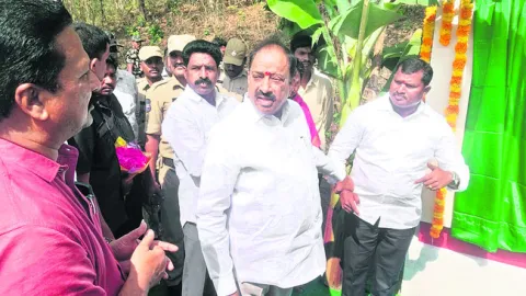 అధికారులపై ఎమ్మెల్యే తీవ్ర ఆగ్రహం