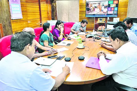 వడగాడ్పులపై ఆరోగ్య శాఖ సమగ్ర సన్నాహాలు