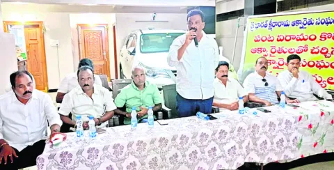 జూలై నుంచి ఆక్వా పంట విరామం 