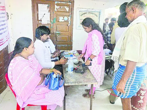 నాళం వారి సత్రం భూముల కౌలు వేలం వాయిదా