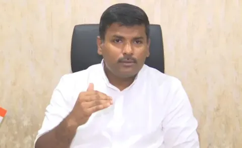 Malladi Vishnu Slams Chandrababu Govt Over Simhachalam Tragedy