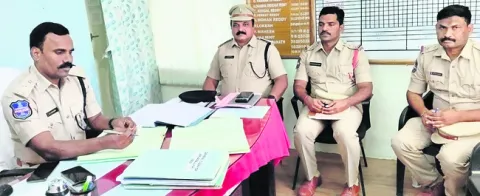 ప్రజల్లో చైతన్యానికే పోలీస్‌ ప్రజా భరోసా
