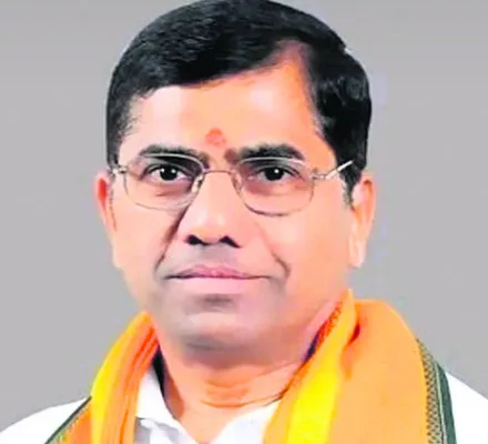 బీజేపీ ఎమ్మెల్సీ అభ్యర్థిగా తొండ గ్రామ వాసి
