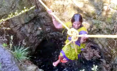 Saved his daughter-in-law who fell into a well