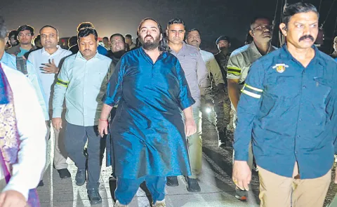 Anant Ambani Leads 140Kms Padyatra To Dwarka