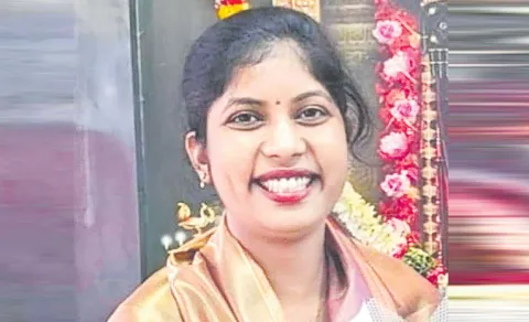 Hyderabad woman ends life in hyderabad