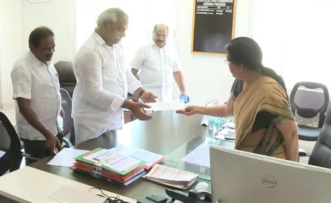 YSRCP Members Meet EC Neelam Sahni