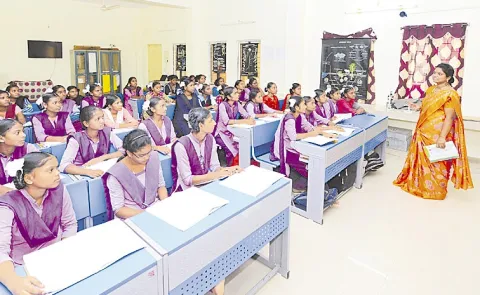 1st to 9th Class Exams begin on april 07: Andhra pradesh