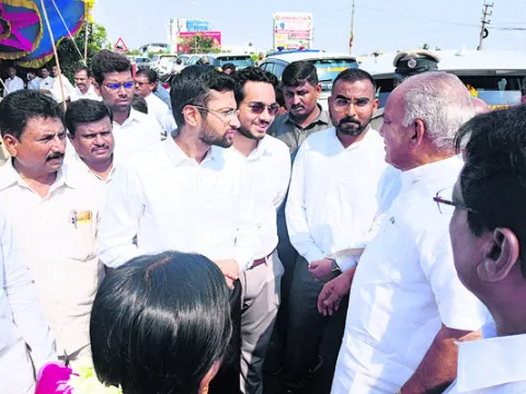 కారు ఢీకొని వ్యక్తి మృతి 