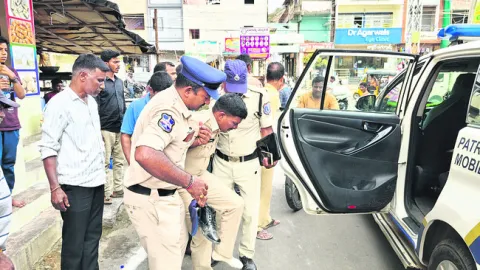 జీవితంపై విరక్తితో  బిల్డర్‌ ఆత్మహత్య