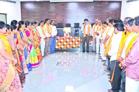 మహాత్మా శ్రీ బసవేశ్వరకు నివాళి