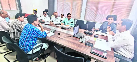 పరిశ్రమ పార్కులకు ప్రతిపాదనలు సిద్ధం చేయాలి 