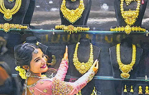Jewellery sales across the country on the occasion of Akshaya Tritiya10
