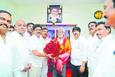 ఘనంగా వైవీ సుబ్బారెడ్డి జన్మదిన వేడుకలు 