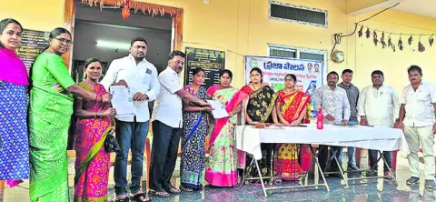 పాతది పెంచరు.. కొత్తది ఇవ్వరు 