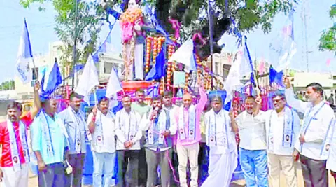 బీసీ జెండా ఎగురవేస్తాం