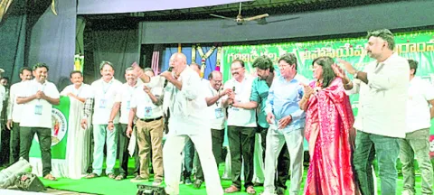 నానాట