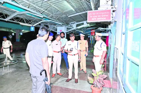జిల్లాలో ముమ్మర తనిఖీలు
