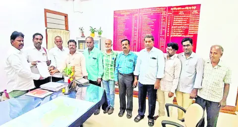 12న డీఈఓ కార్యాలయం ఎదుట ఆందోళన