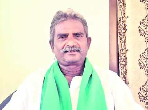‘సాక్షి’పై దాడులు అమానుషం 
