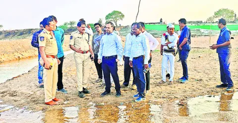అధికారులు కాళేశ్వరంలోనే ఉండాలి