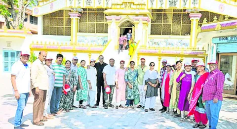 నీలినీడలు!