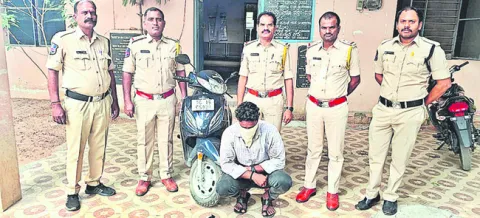 మత్తు పదార్థాలకు యువత దూరంగా ఉండాలి  

