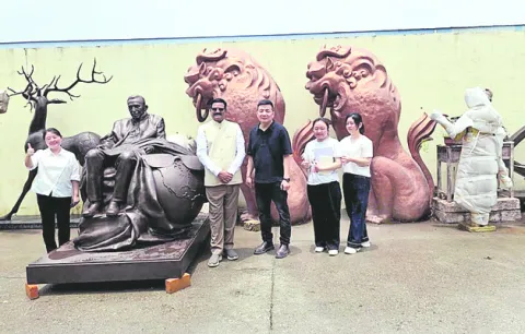 భవిష్యత్‌లో చైనా టెక్నాలజీతో విగ్రహాలు 