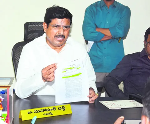 ప్రాజెక్టులకు భారీగా నిధులు