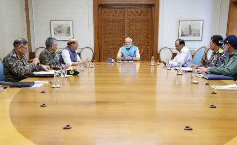 PM Modi Meets Top Defence Officials15