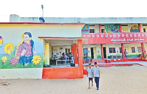 Reorganization of schools in final phase