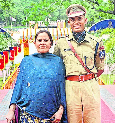 అమ్మే అన్నీ తానై..