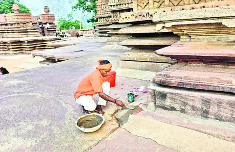 యునెస్కో ఆదేశాలు బేఖాతర్‌ !
