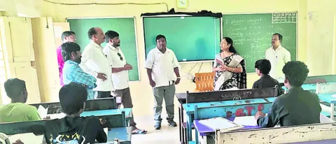 శతశాతం ఉత్తీర్ణతసాధించేలా చర్యలు
