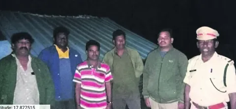 అక్రమాలను అరికట్టేందుకు ప్రత్యేక చర్యలు
