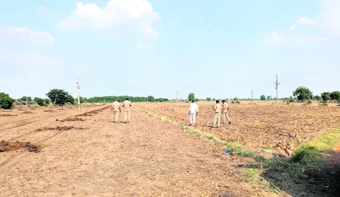 గుర్తుతెలియని వ్యక్తి అనుమానాస్పద మృతి 