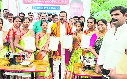 మహిళల అభ్యున్నతికి కృషి 