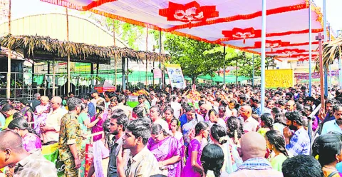 సర్వాంతర్యామి.. సదా స్మరామి.. 